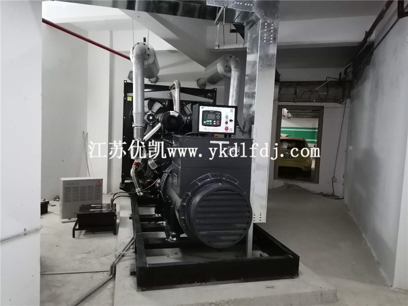 2020年8月5日，南寧某寫字樓項目1000KW上海凱普發(fā)電機組完成安裝調試培訓工作