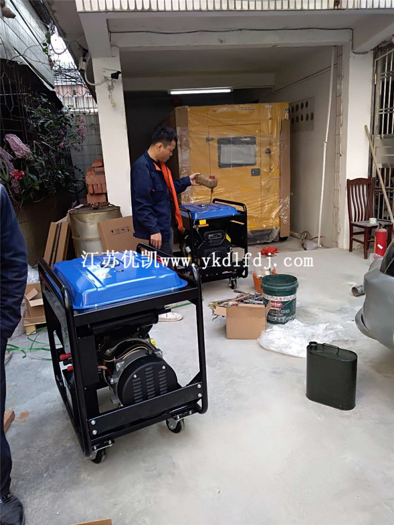 2020年10月21日，美國科勒2臺 玉柴發(fā)電機組靜音型200KW交付廣西農業(yè)銀行使用