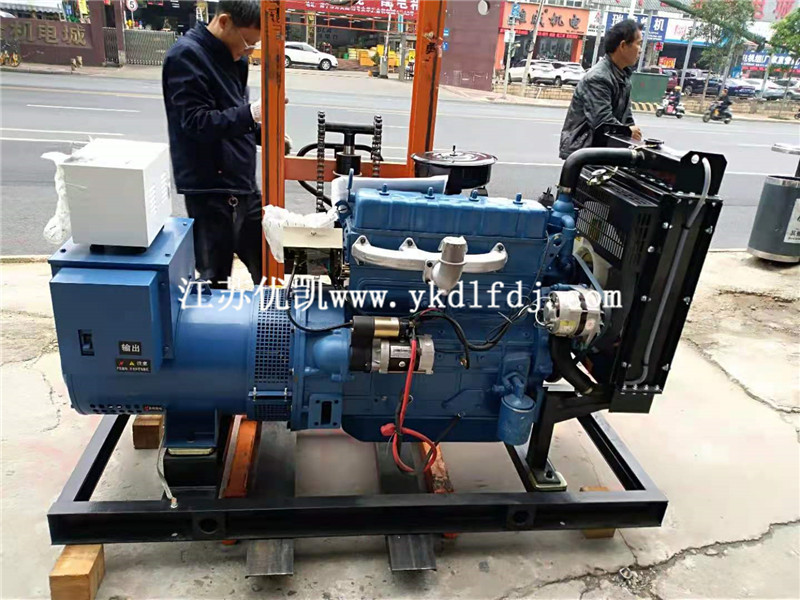 2021年4月5日，養(yǎng)殖客戶來拉走一臺30KW濰柴發(fā)電機組