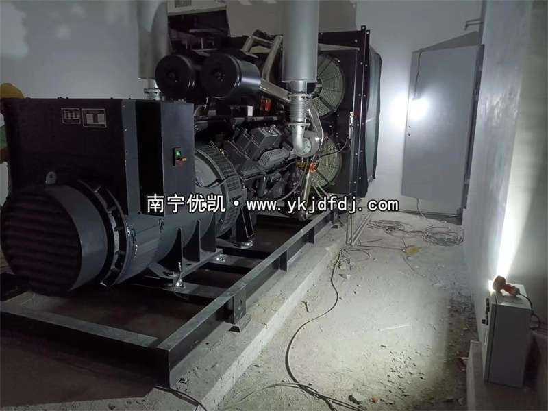 2023年10月25日，800kw上海凱普發(fā)電機(jī)組百色項(xiàng)目安裝現(xiàn)場(chǎng)