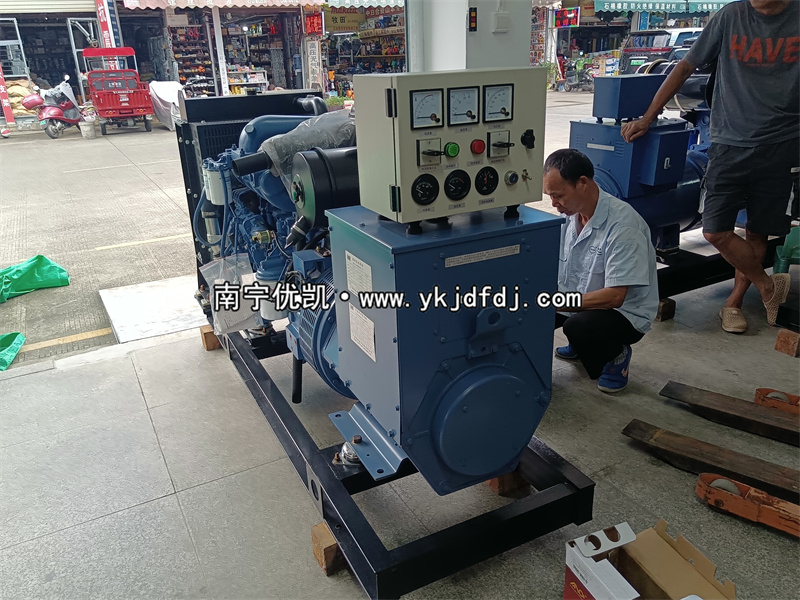 2024年7月29日，客戶到店自提50kw柴油發(fā)電機(jī)組